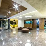 Village Hanuliak Hotel