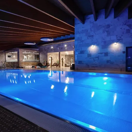 Village Hanuliak Hotel 4*