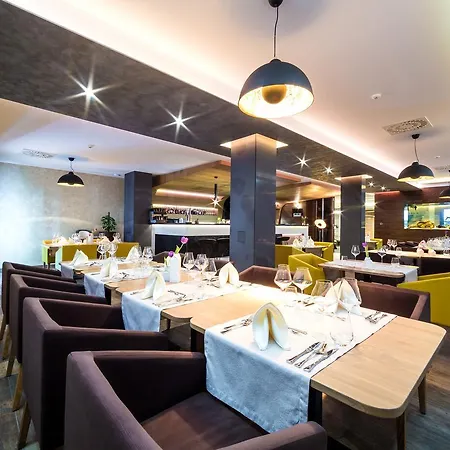 Village Hanuliak 호텔 4*