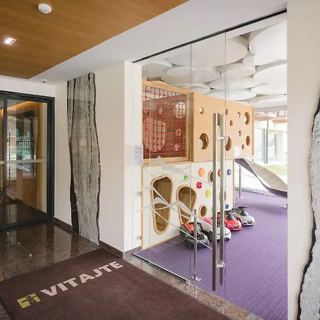 Hotel Village Hanuliak 4*