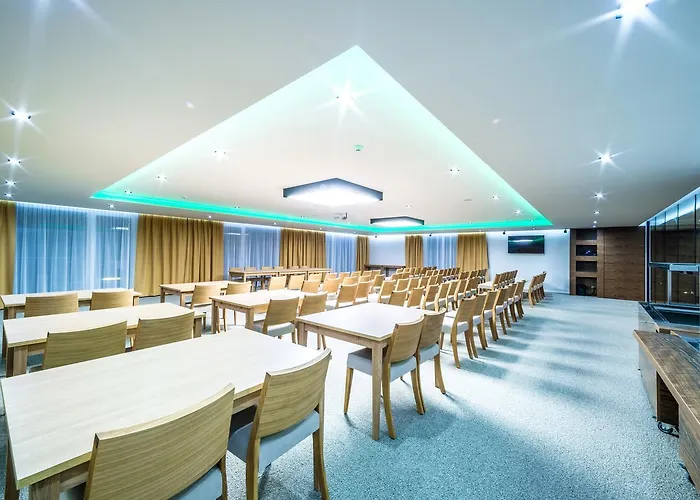 Village Hanuliak Отель 4*